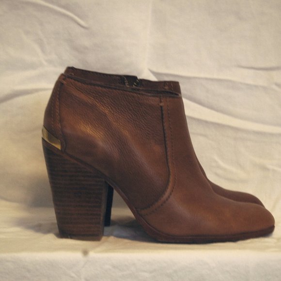 Coach Hattie Camel Brown Gold Leather Ankle Boot - Picture 3 of 4